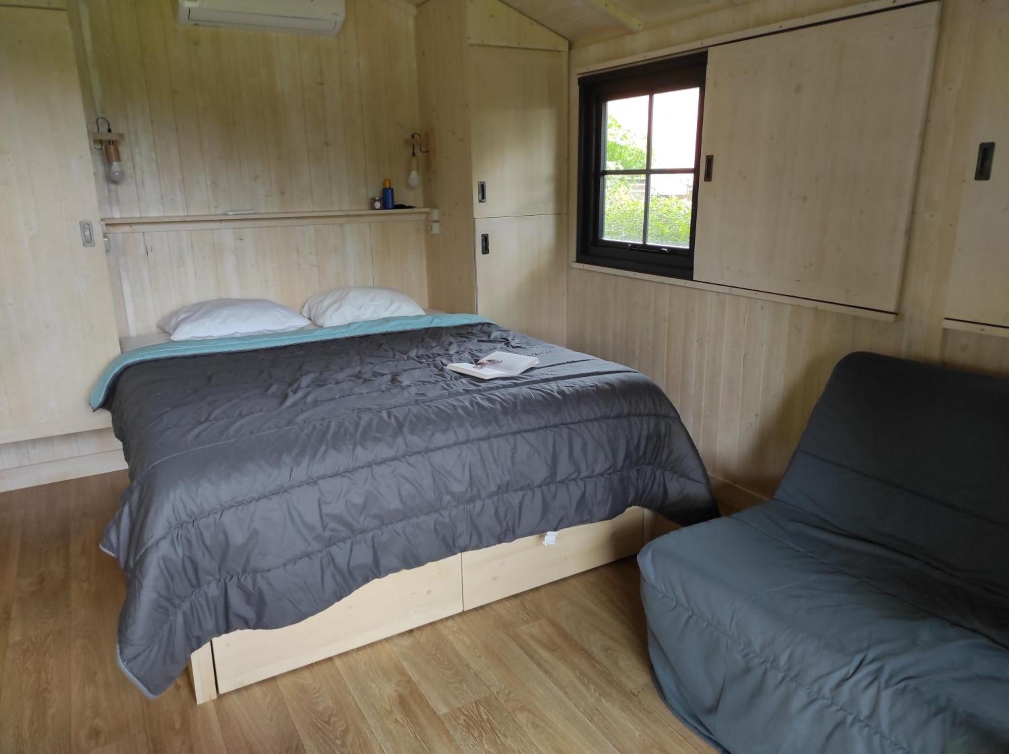 Camping Le Rouge Gorge **** 10' Puy Du Fou 塞夫勒河畔圣洛朗 外观 照片