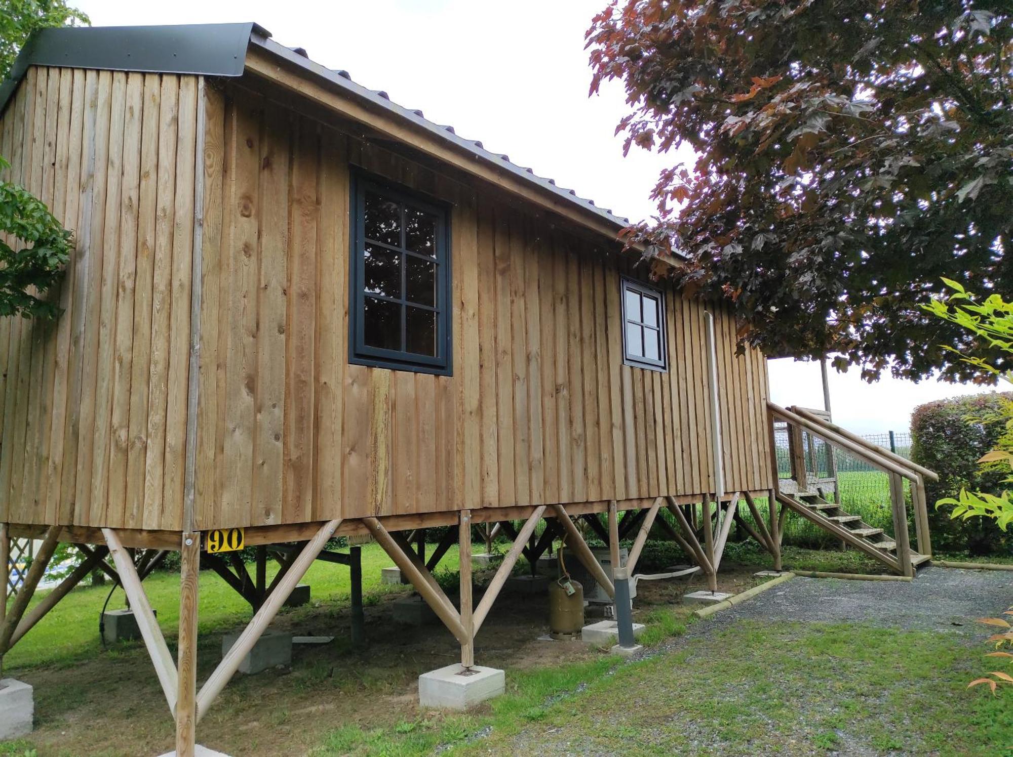 Camping Le Rouge Gorge **** 10' Puy Du Fou 塞夫勒河畔圣洛朗 外观 照片