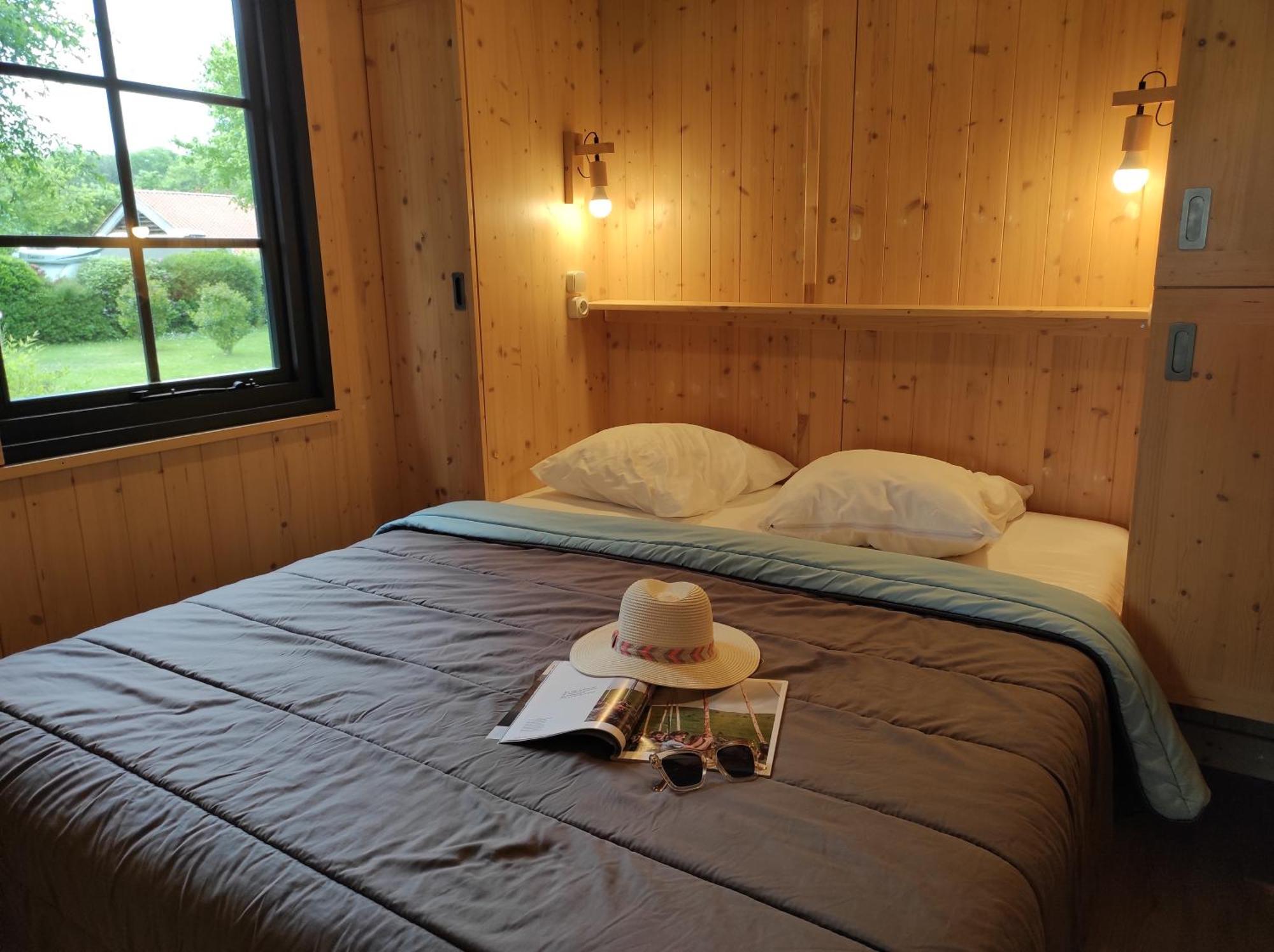 Camping Le Rouge Gorge **** 10' Puy Du Fou 塞夫勒河畔圣洛朗 外观 照片