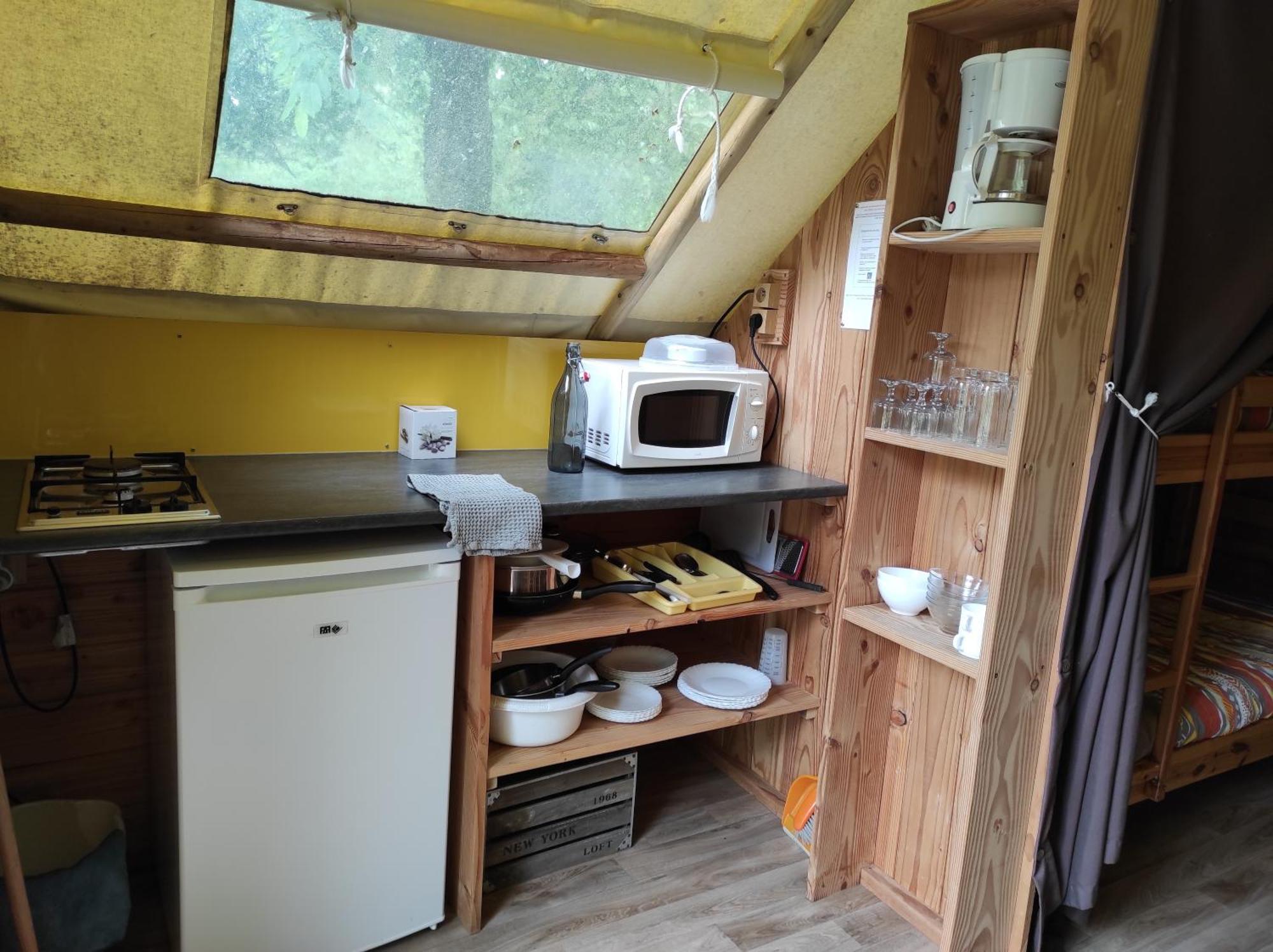Camping Le Rouge Gorge **** 10' Puy Du Fou 塞夫勒河畔圣洛朗 外观 照片