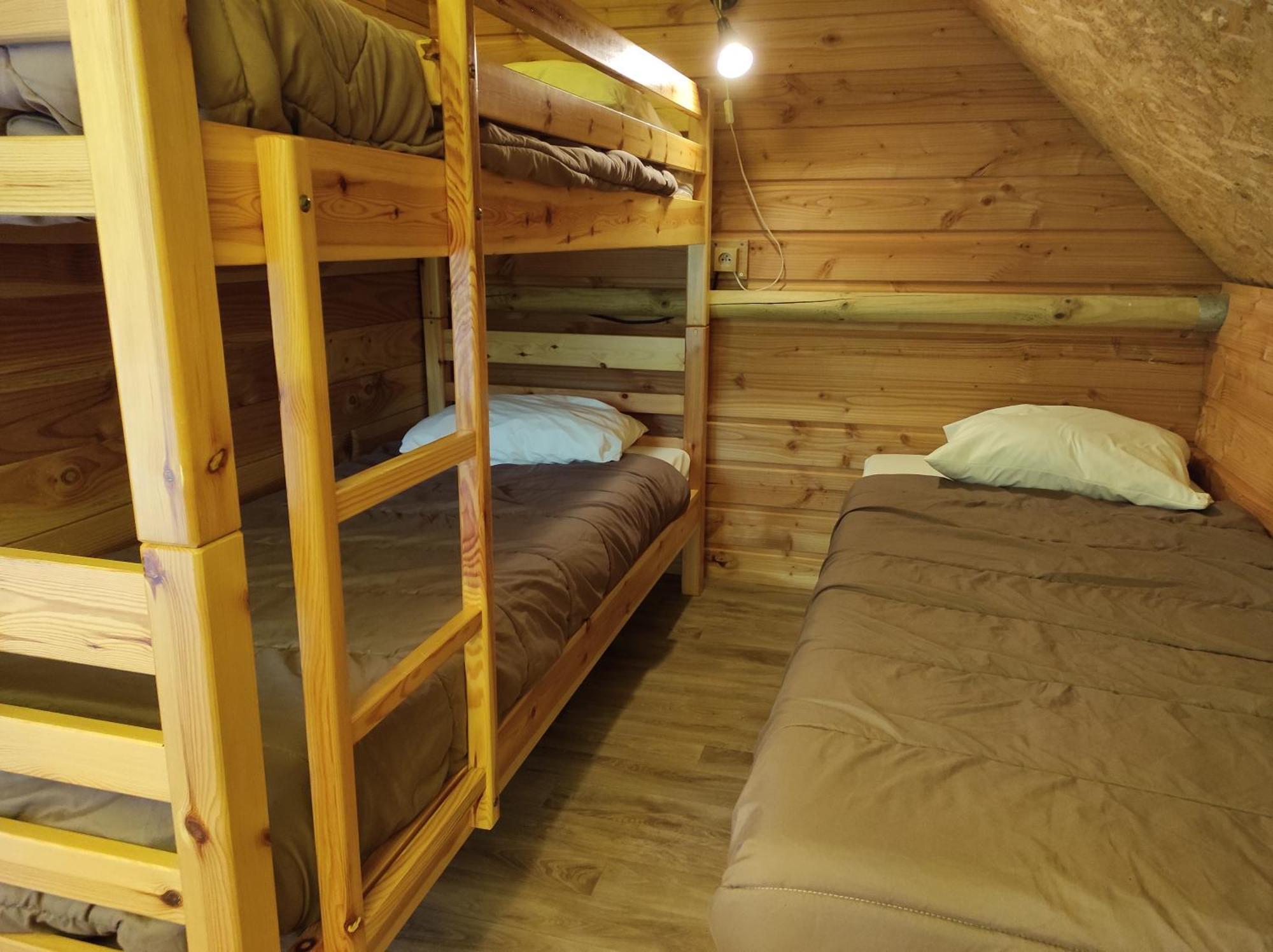 Camping Le Rouge Gorge **** 10' Puy Du Fou 塞夫勒河畔圣洛朗 外观 照片