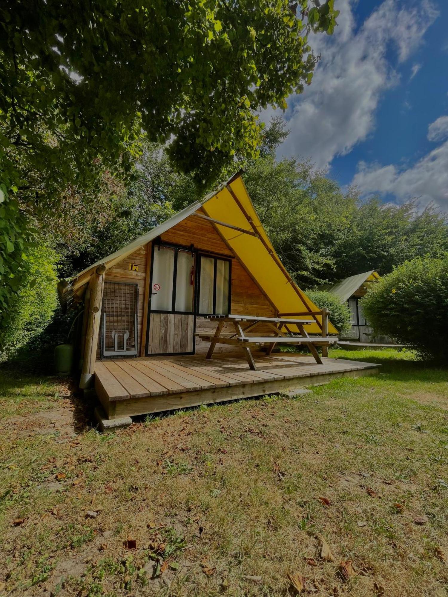 Camping Le Rouge Gorge **** 10' Puy Du Fou 塞夫勒河畔圣洛朗 外观 照片